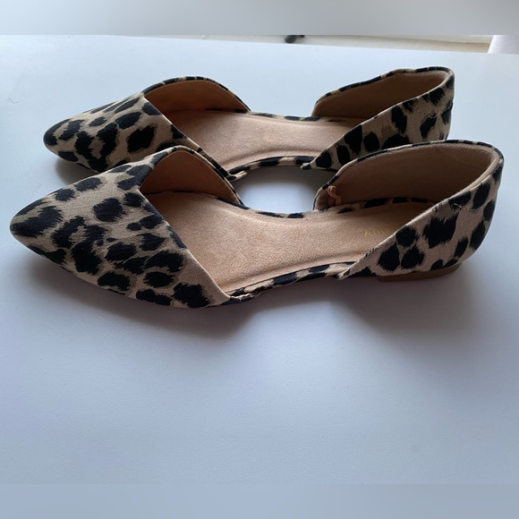 Cheetah print pointed flats - Picture 4 of 4